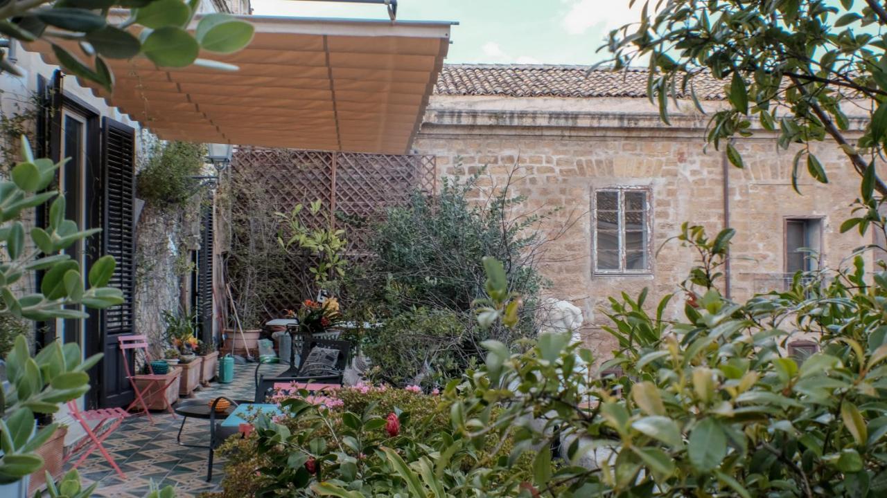 Donna Guia Suite Palermo Buitenkant foto