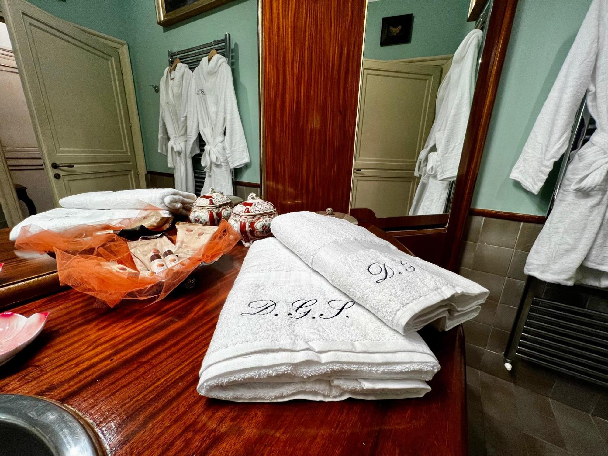 Donna Guia Suite Palermo Buitenkant foto