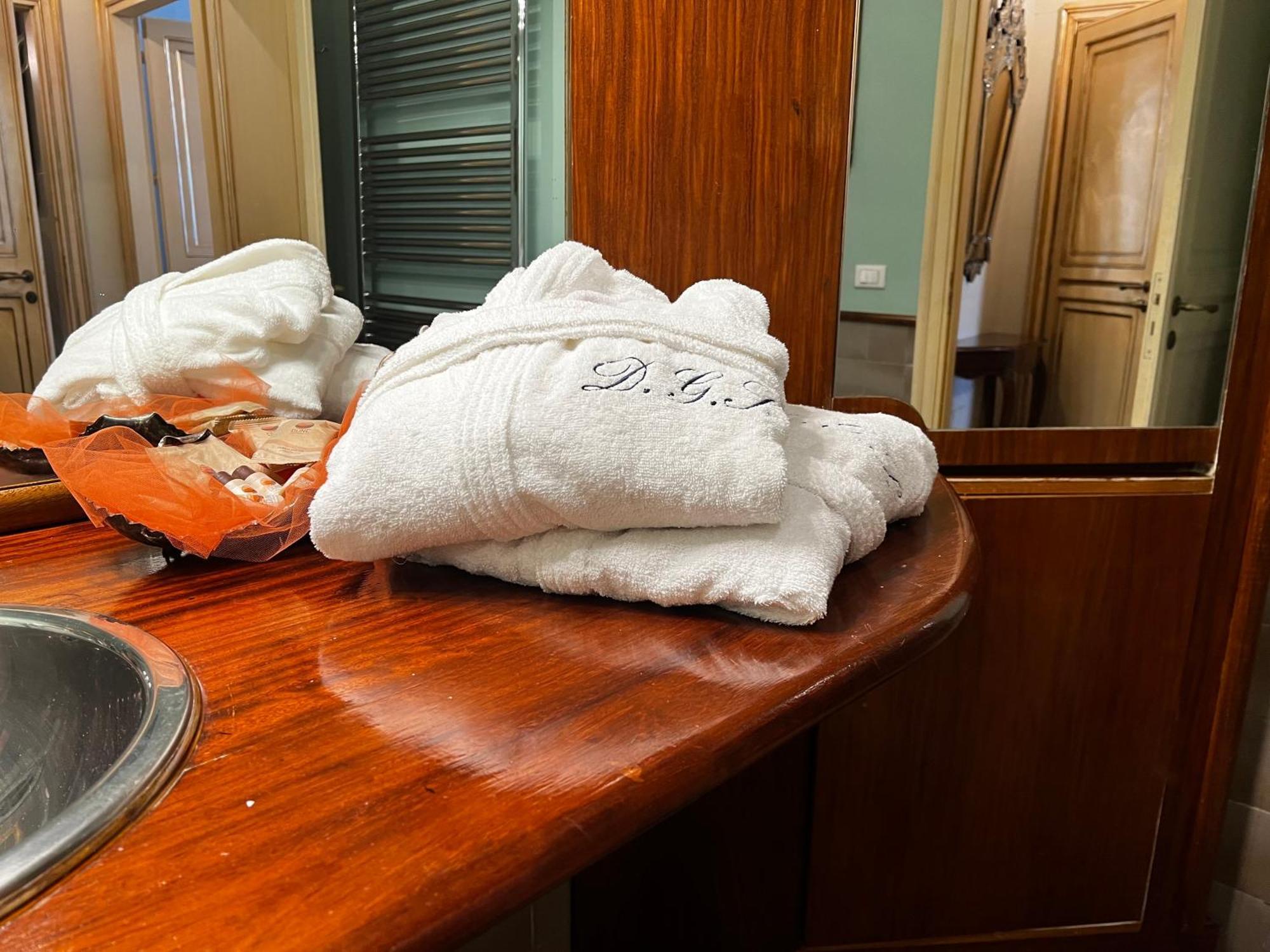 Donna Guia Suite Palermo Buitenkant foto