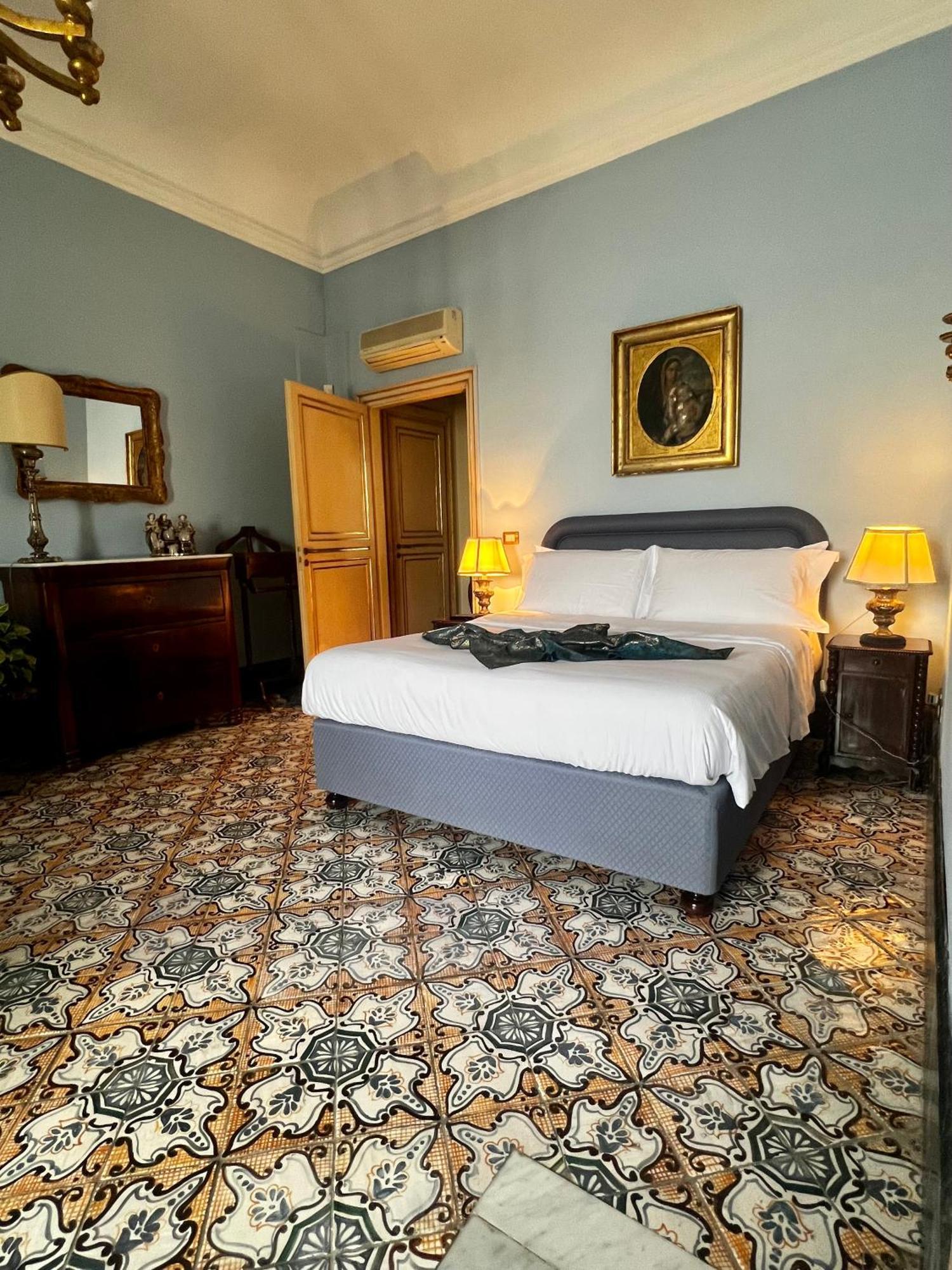 Donna Guia Suite Palermo Buitenkant foto